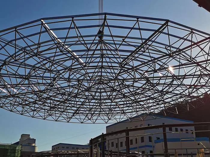 武夷山螺栓球网架工程施工现场